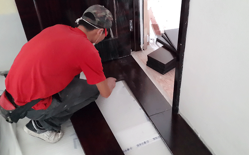 鋪裝木地板 鋪裝木地板