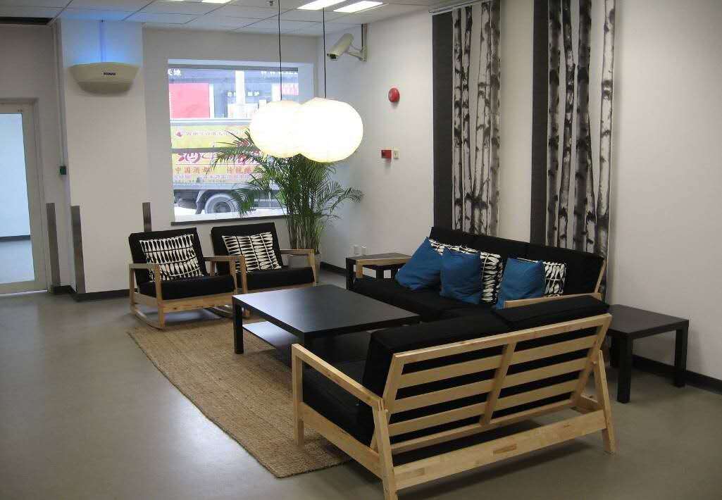 AP-340高強(qiáng)面層自流平水泥 AP-340高強(qiáng)面層自流平水泥