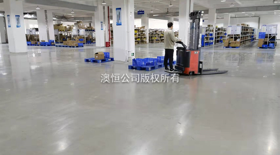 AP-320 多用途高強(qiáng)自流平水泥+密封固化劑完工效果 AP-320 多用途高強(qiáng)自流平水泥+密封固化劑完工效果