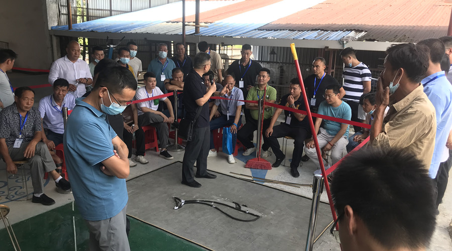 無機磨石微水泥培訓(xùn)現(xiàn)場