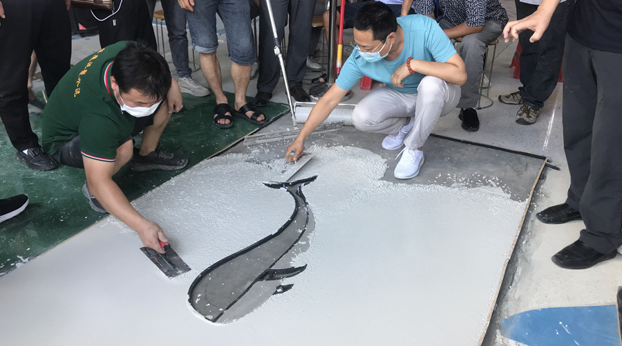 學(xué)員攤鋪實操