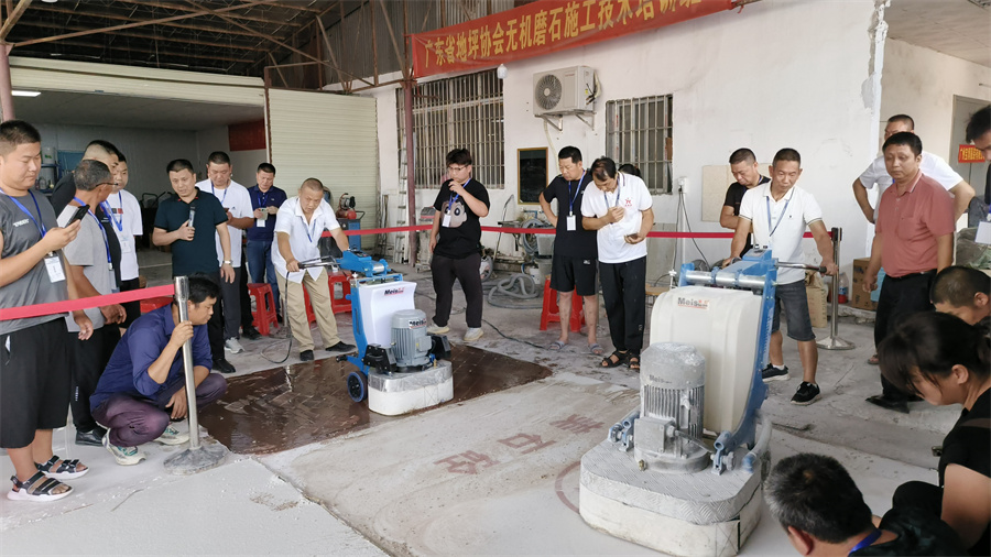 無(wú)機(jī)磨石研磨修補(bǔ)實(shí)操 無(wú)機(jī)磨石研磨修補(bǔ)實(shí)操