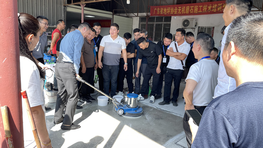 學(xué)員拋光實操 學(xué)員拋光實操